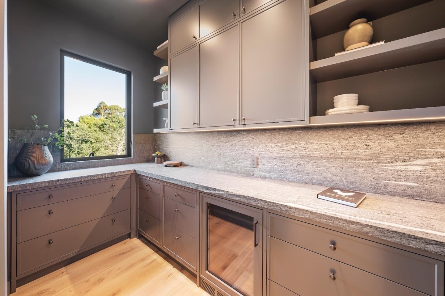 Detail Gallery Image 23 of 59 For 55 Del Monte Dr, Hillsborough,  CA 94010 - 5 Beds | 4/1 Baths