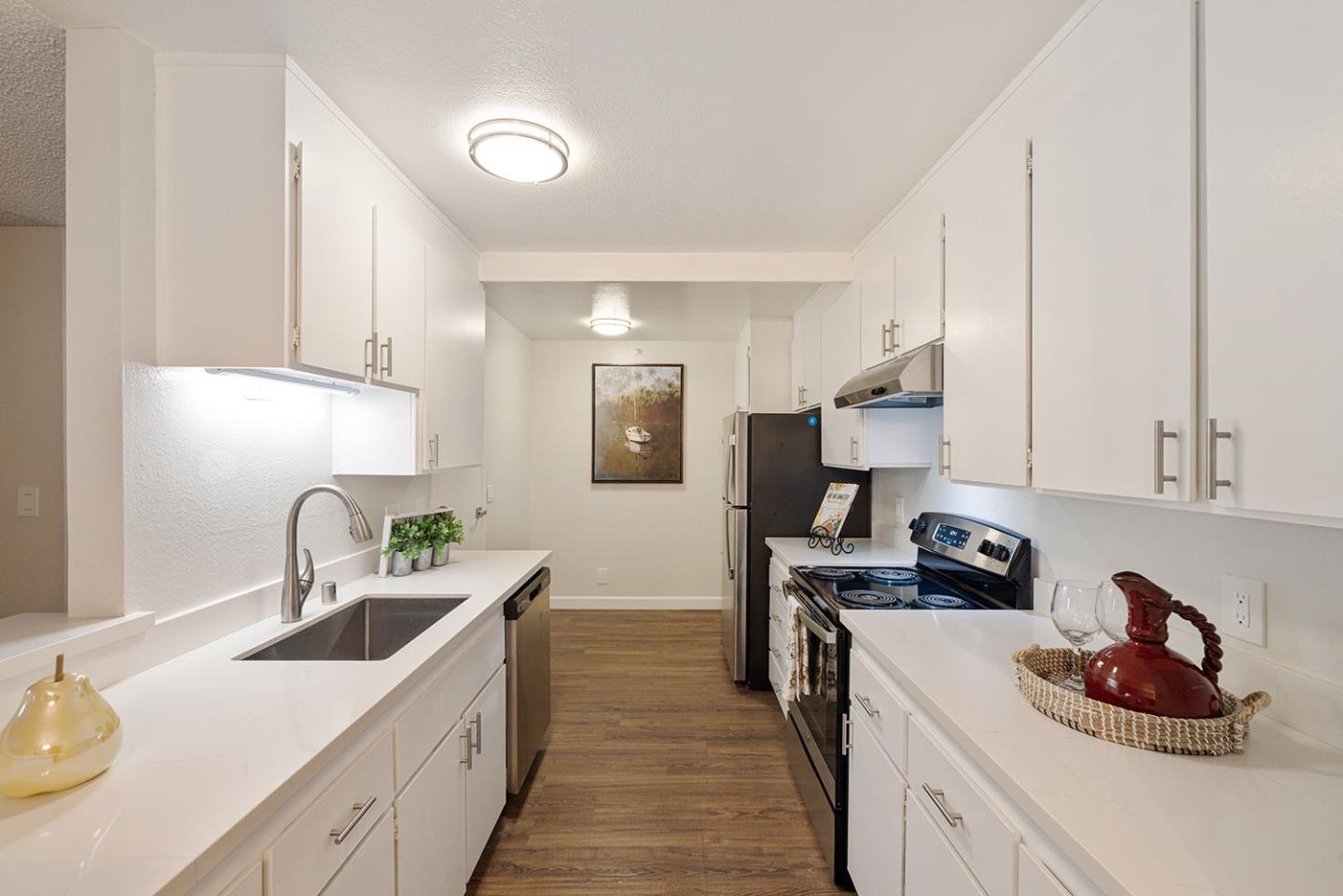 Detail Gallery Image 8 of 18 For 302 Philip Dr #109,  Daly City,  CA 94015 - 2 Beds | 2 Baths