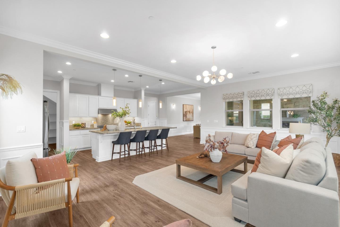 Detail Gallery Image 14 of 56 For 717 Juliann Way, Morgan Hill,  CA 95037 - 4 Beds | 4/1 Baths