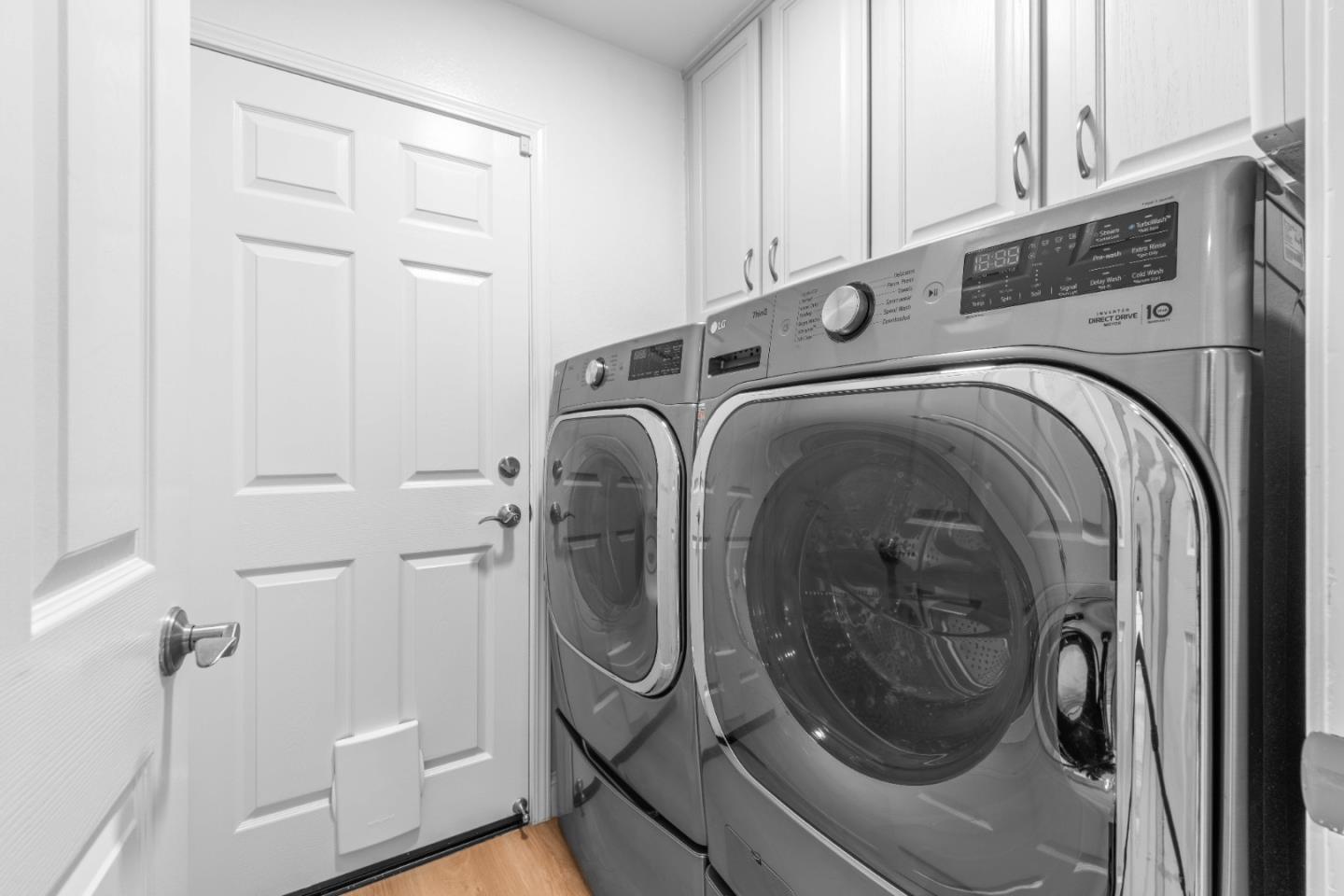 Detail Gallery Image 16 of 53 For 817 Pitkin Loop, San Jose,  CA 95125 - 4 Beds | 2/1 Baths