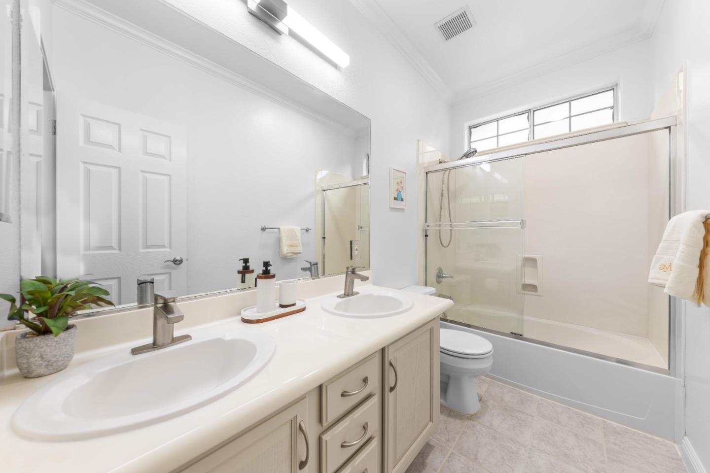 Detail Gallery Image 28 of 53 For 817 Pitkin Loop, San Jose,  CA 95125 - 4 Beds | 2/1 Baths