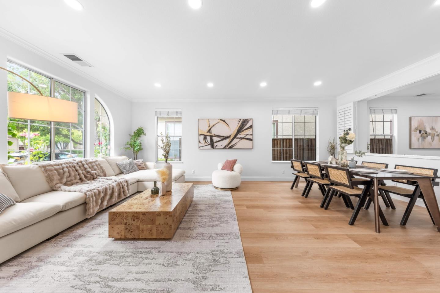 Detail Gallery Image 4 of 53 For 817 Pitkin Loop, San Jose,  CA 95125 - 4 Beds | 2/1 Baths