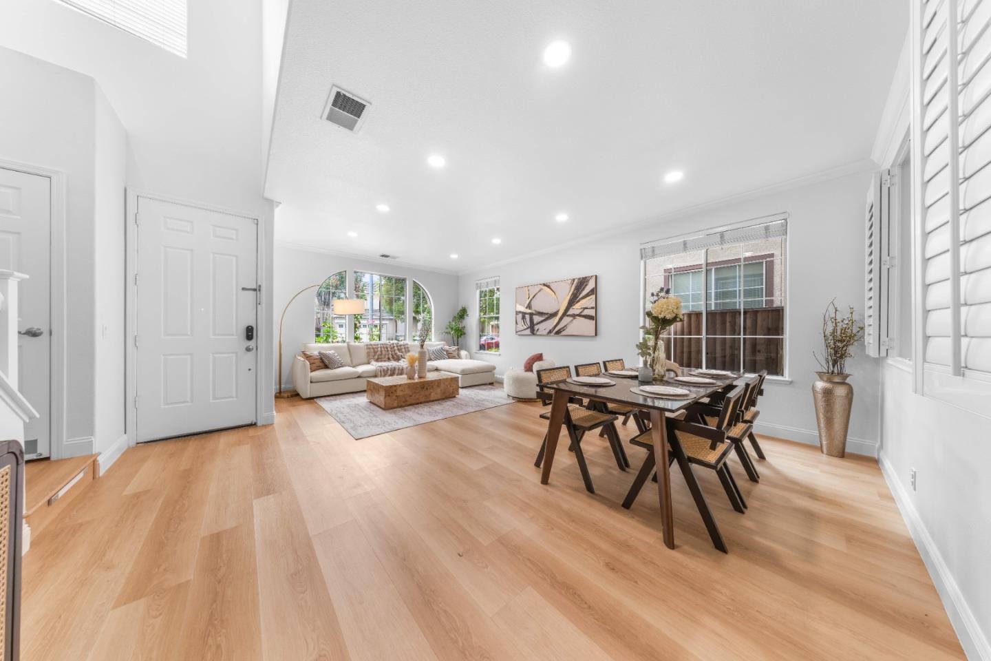 Detail Gallery Image 5 of 53 For 817 Pitkin Loop, San Jose,  CA 95125 - 4 Beds | 2/1 Baths