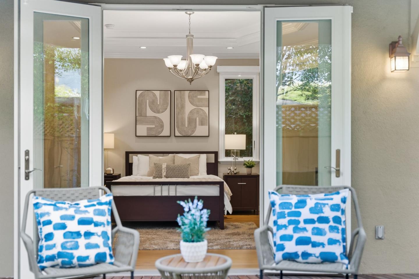 Detail Gallery Image 27 of 76 For 1660 Elmhurst Dr, Los Altos,  CA 94024 - 4 Beds | 2/1 Baths
