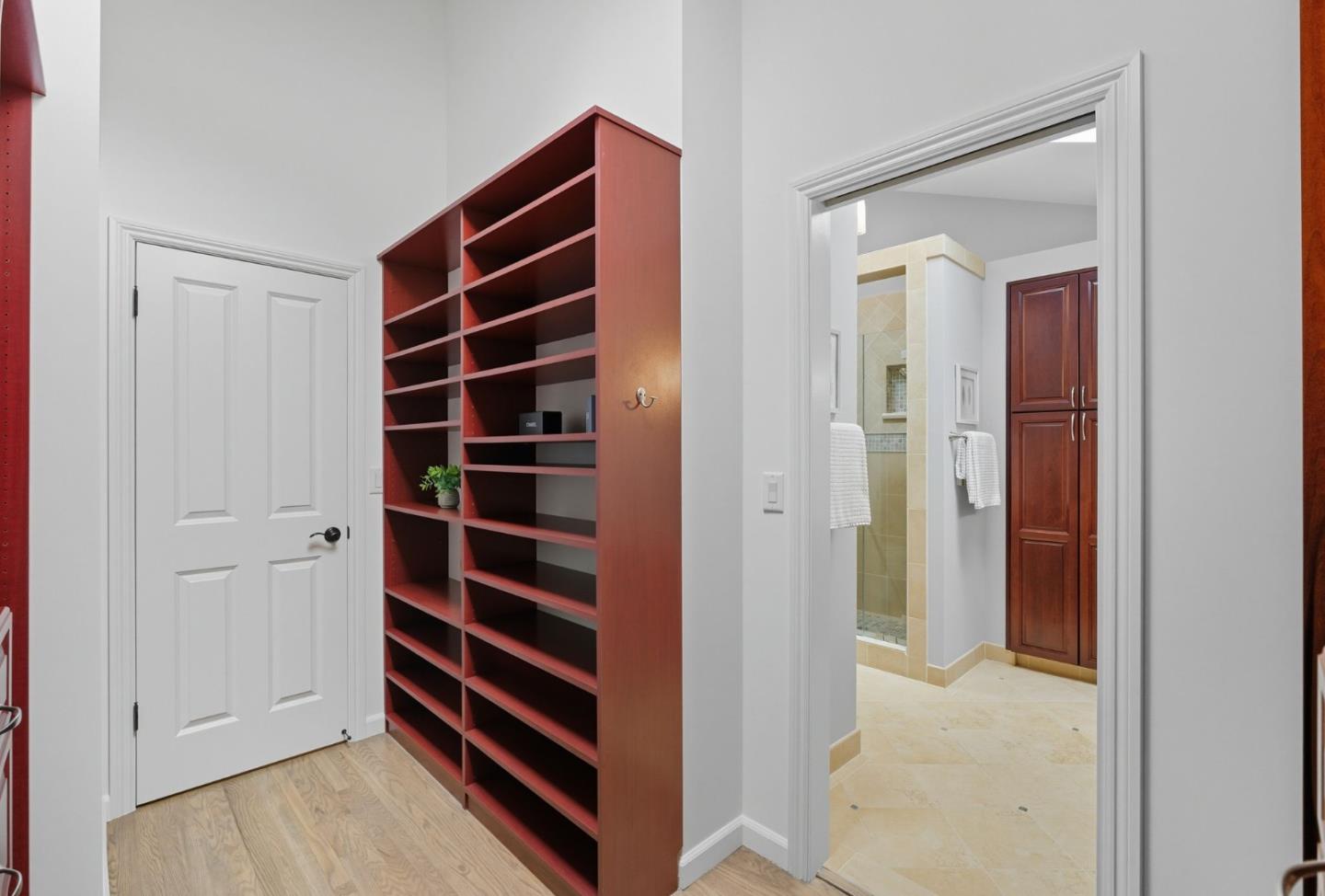Detail Gallery Image 37 of 76 For 1660 Elmhurst Dr, Los Altos,  CA 94024 - 4 Beds | 2/1 Baths