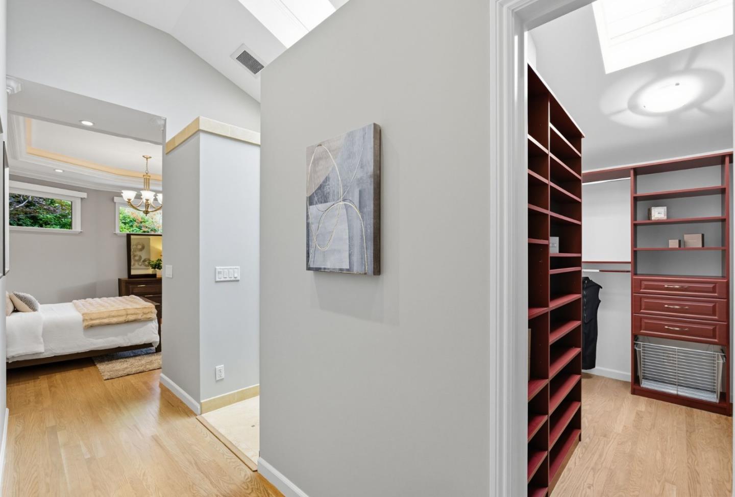 Detail Gallery Image 39 of 76 For 1660 Elmhurst Dr, Los Altos,  CA 94024 - 4 Beds | 2/1 Baths
