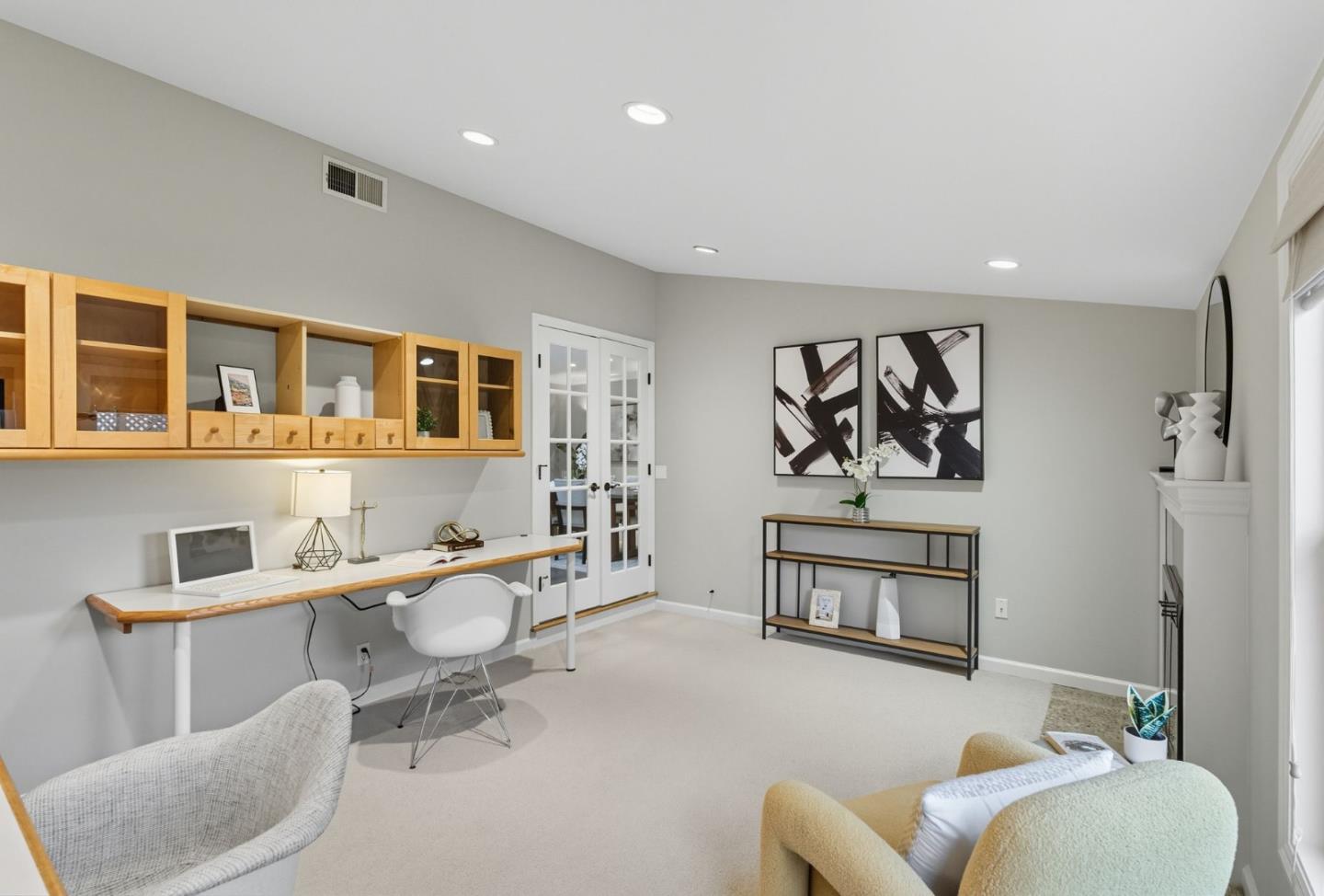 Detail Gallery Image 41 of 76 For 1660 Elmhurst Dr, Los Altos,  CA 94024 - 4 Beds | 2/1 Baths