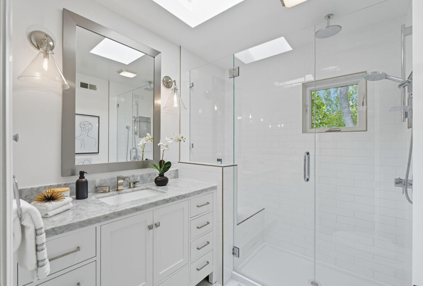 Detail Gallery Image 50 of 76 For 1660 Elmhurst Dr, Los Altos,  CA 94024 - 4 Beds | 2/1 Baths