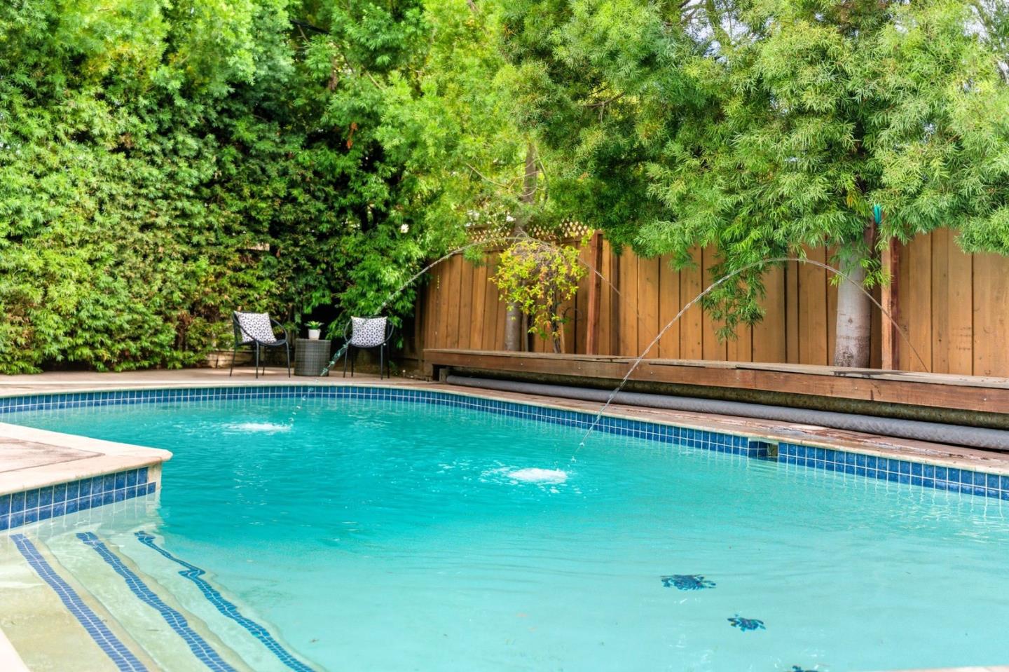 Detail Gallery Image 59 of 76 For 1660 Elmhurst Dr, Los Altos,  CA 94024 - 4 Beds | 2/1 Baths