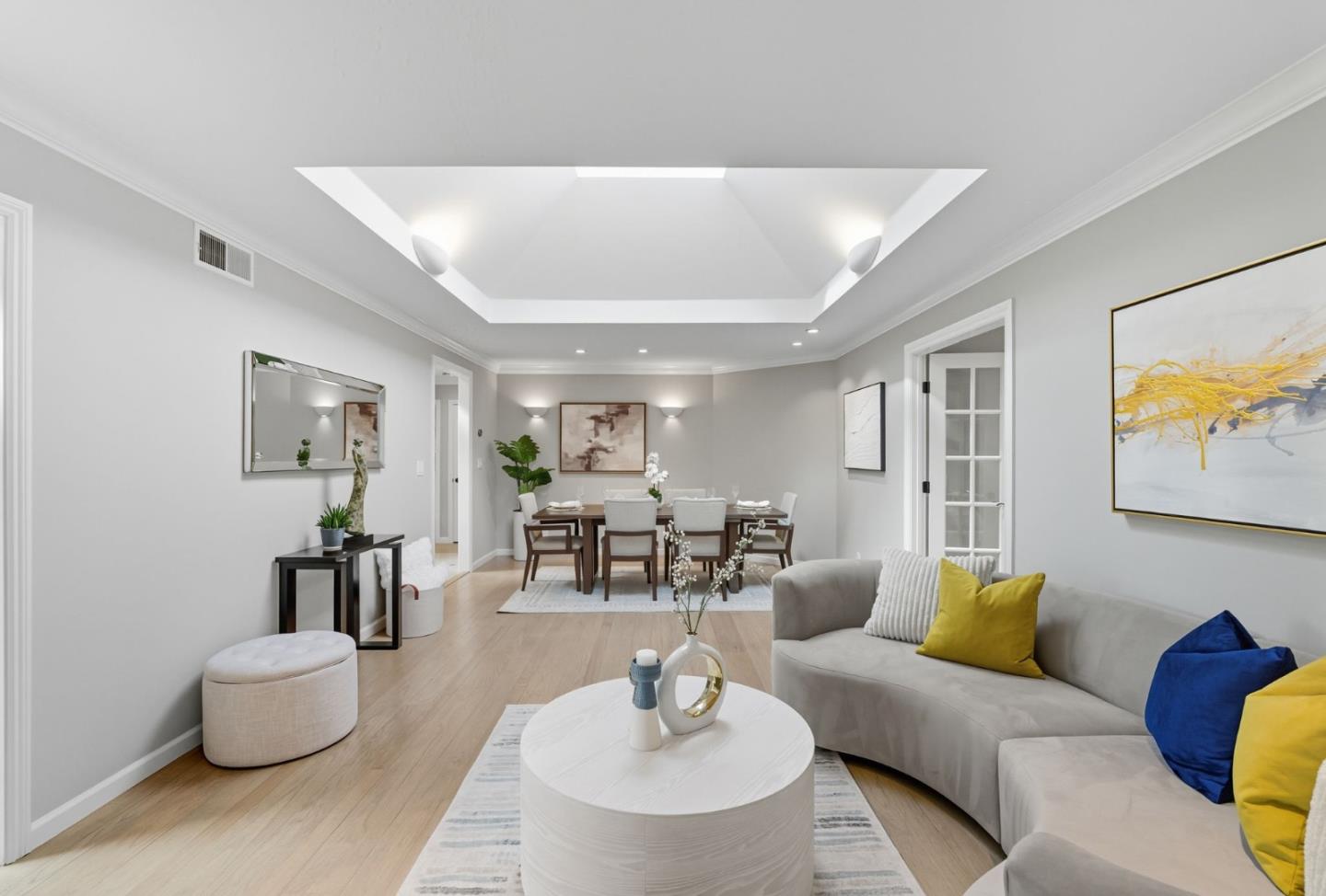 Detail Gallery Image 9 of 76 For 1660 Elmhurst Dr, Los Altos,  CA 94024 - 4 Beds | 2/1 Baths