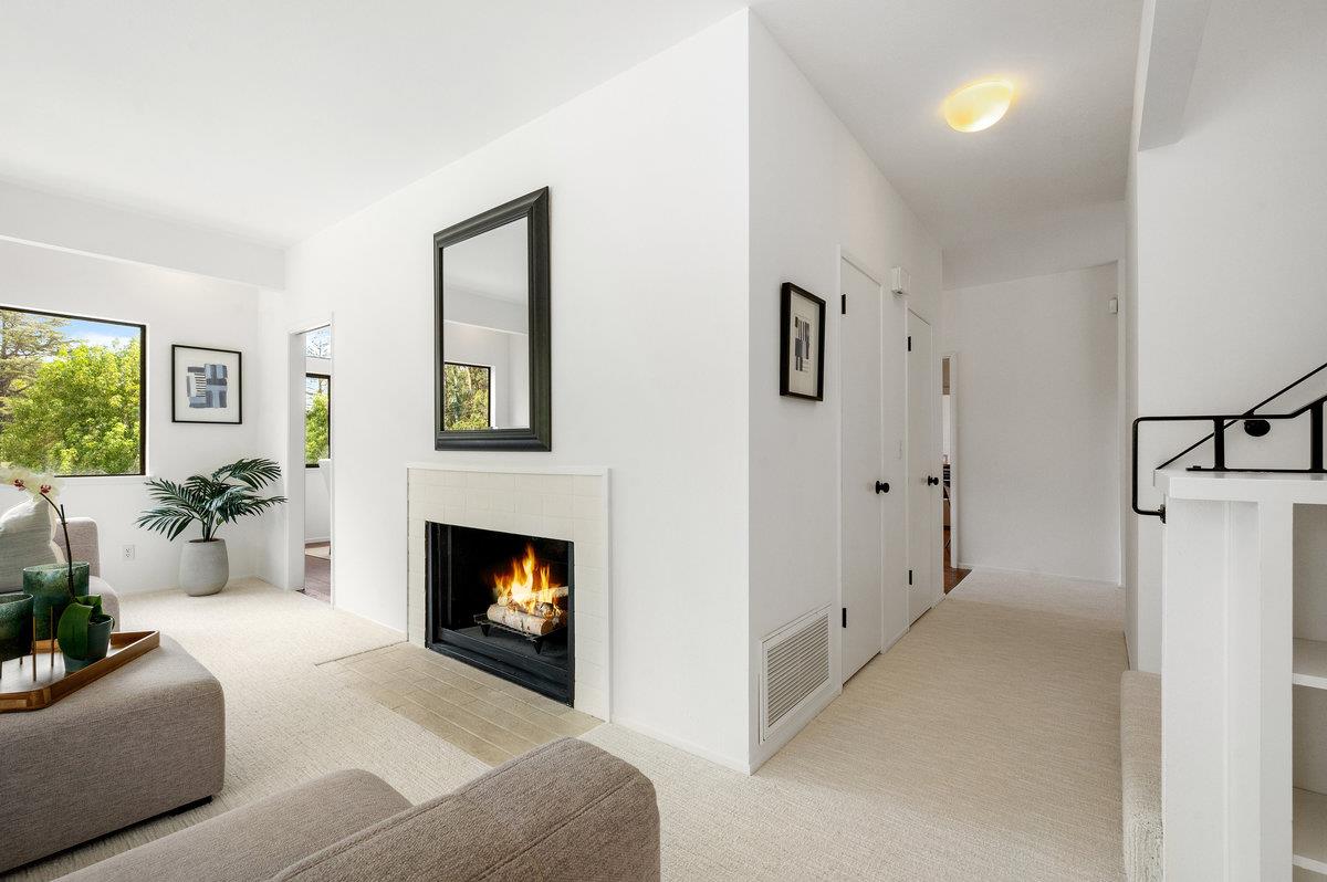 Detail Gallery Image 24 of 64 For 901 Laurelwood Dr, San Mateo,  CA 94403 - 3 Beds | 2/1 Baths