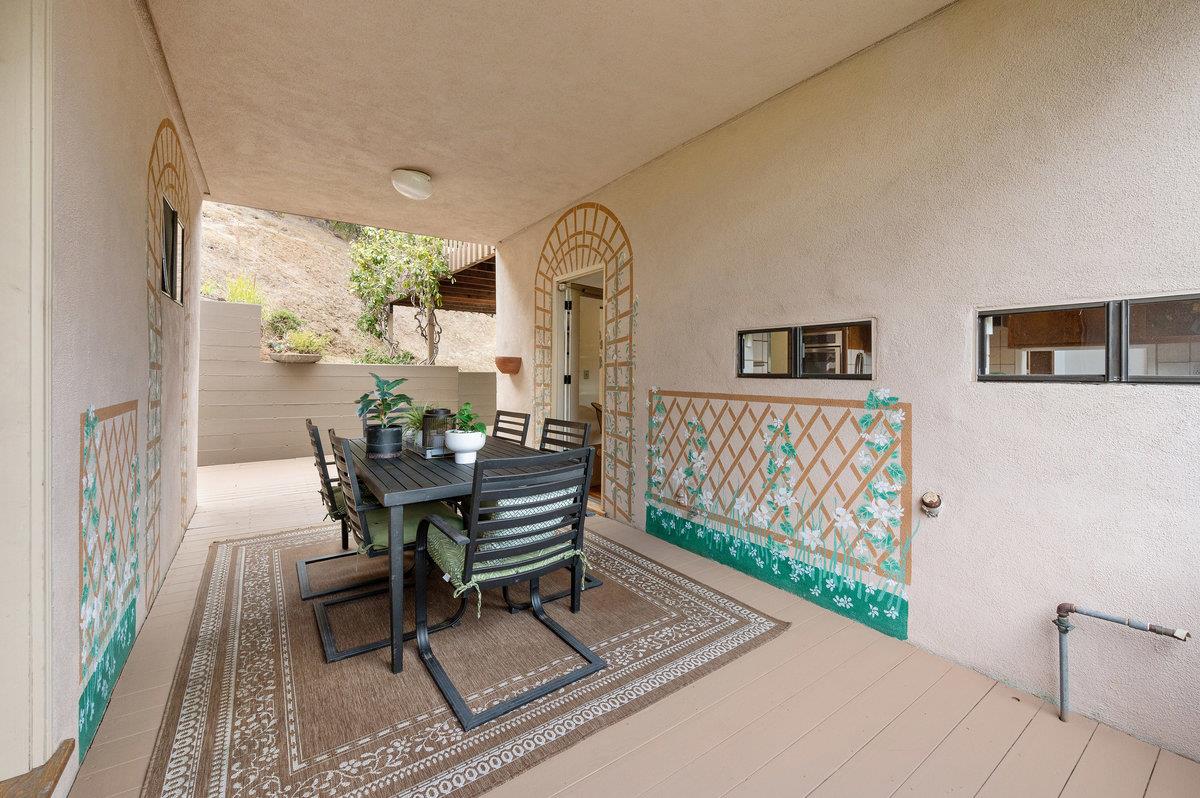 Detail Gallery Image 52 of 64 For 901 Laurelwood Dr, San Mateo,  CA 94403 - 3 Beds | 2/1 Baths