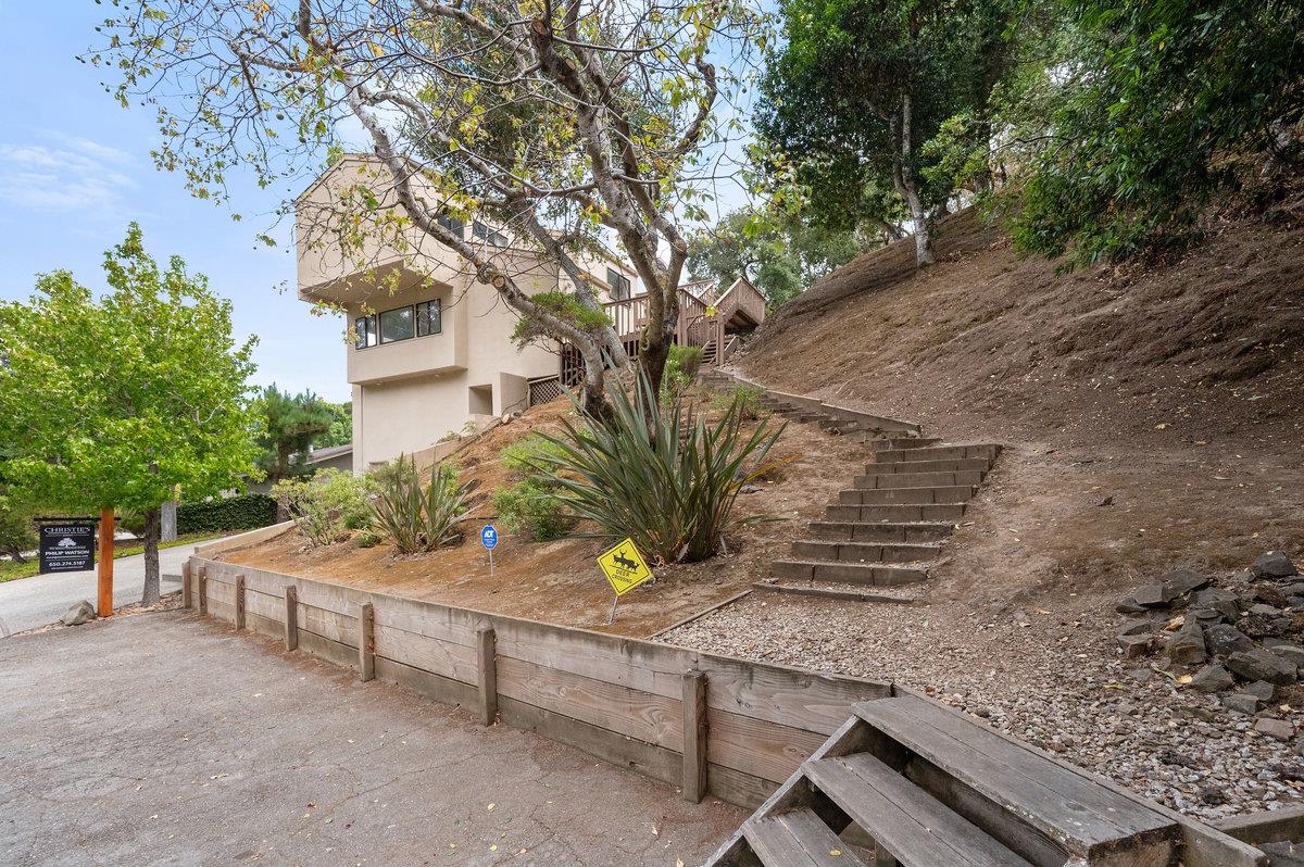 Detail Gallery Image 60 of 64 For 901 Laurelwood Dr, San Mateo,  CA 94403 - 3 Beds | 2/1 Baths