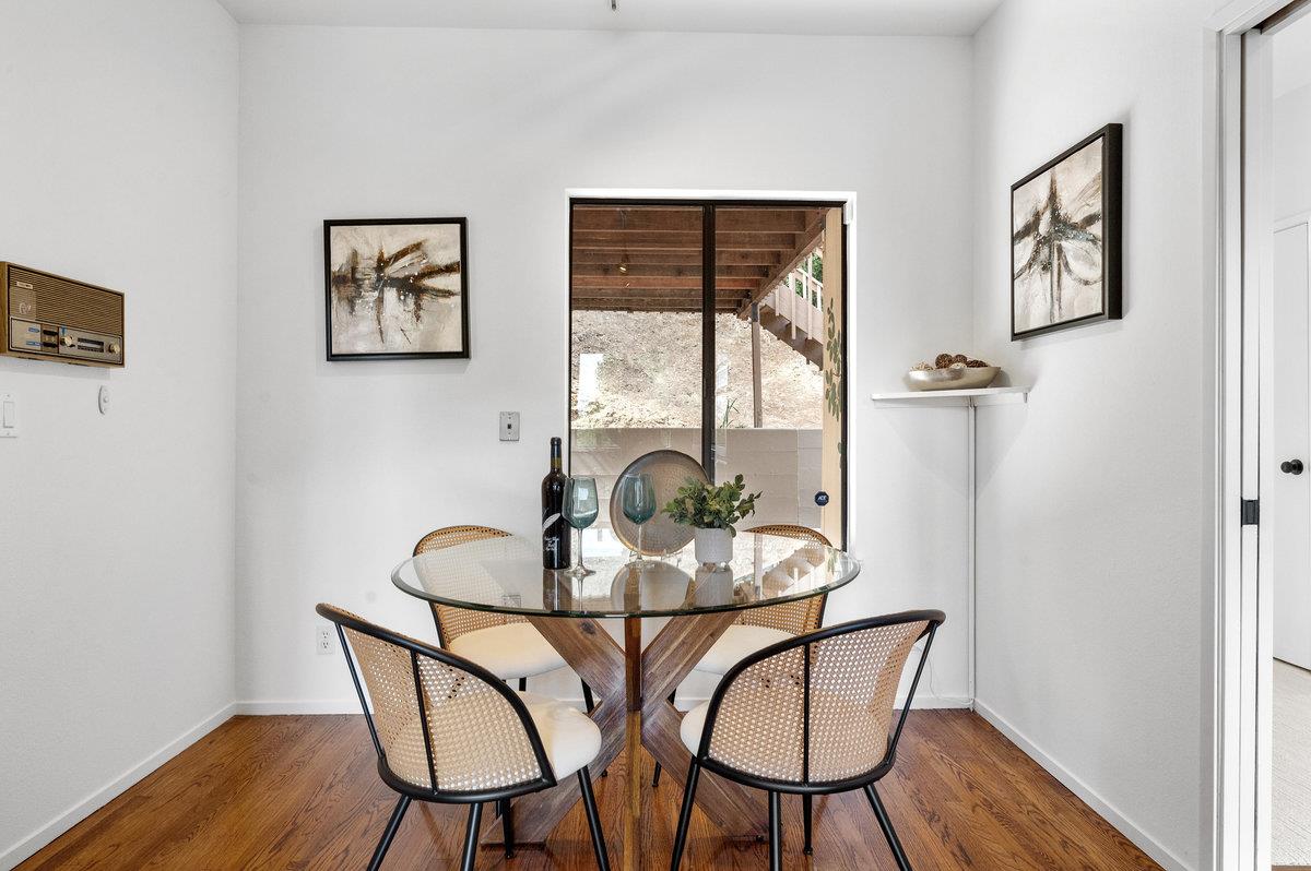 Detail Gallery Image 8 of 64 For 901 Laurelwood Dr, San Mateo,  CA 94403 - 3 Beds | 2/1 Baths