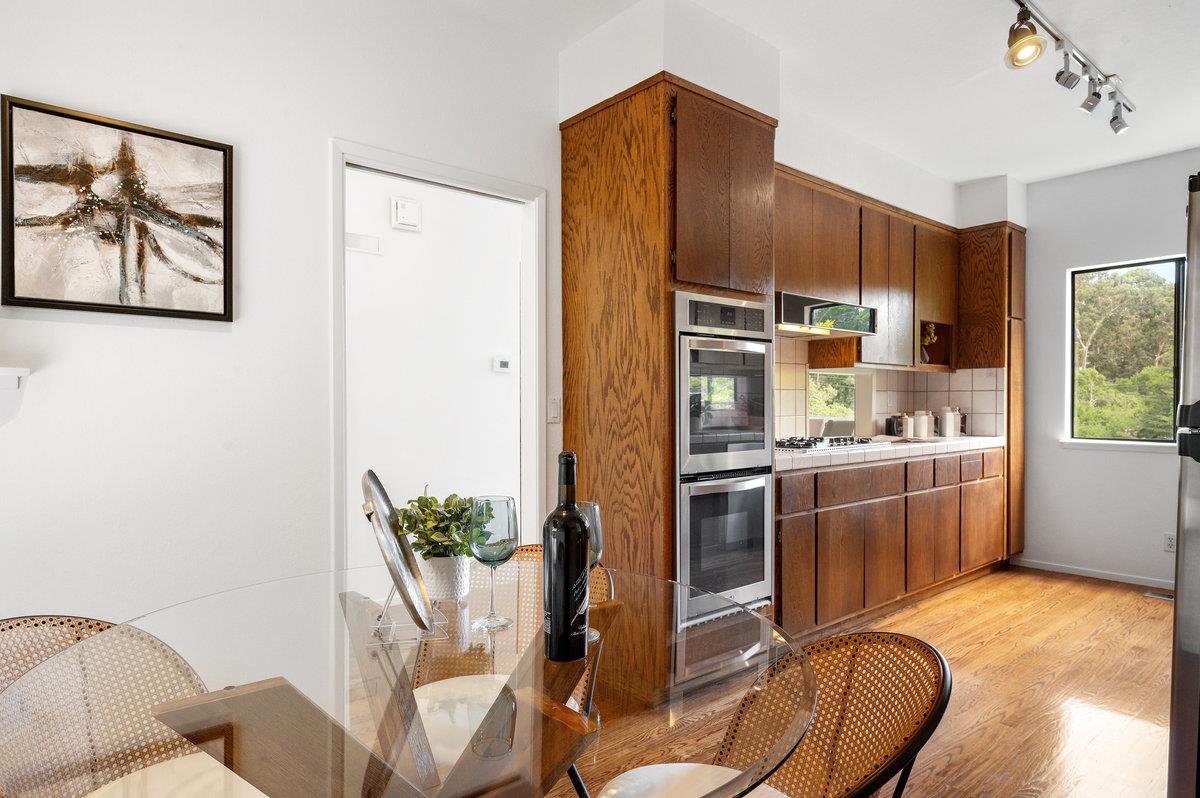 Detail Gallery Image 9 of 64 For 901 Laurelwood Dr, San Mateo,  CA 94403 - 3 Beds | 2/1 Baths