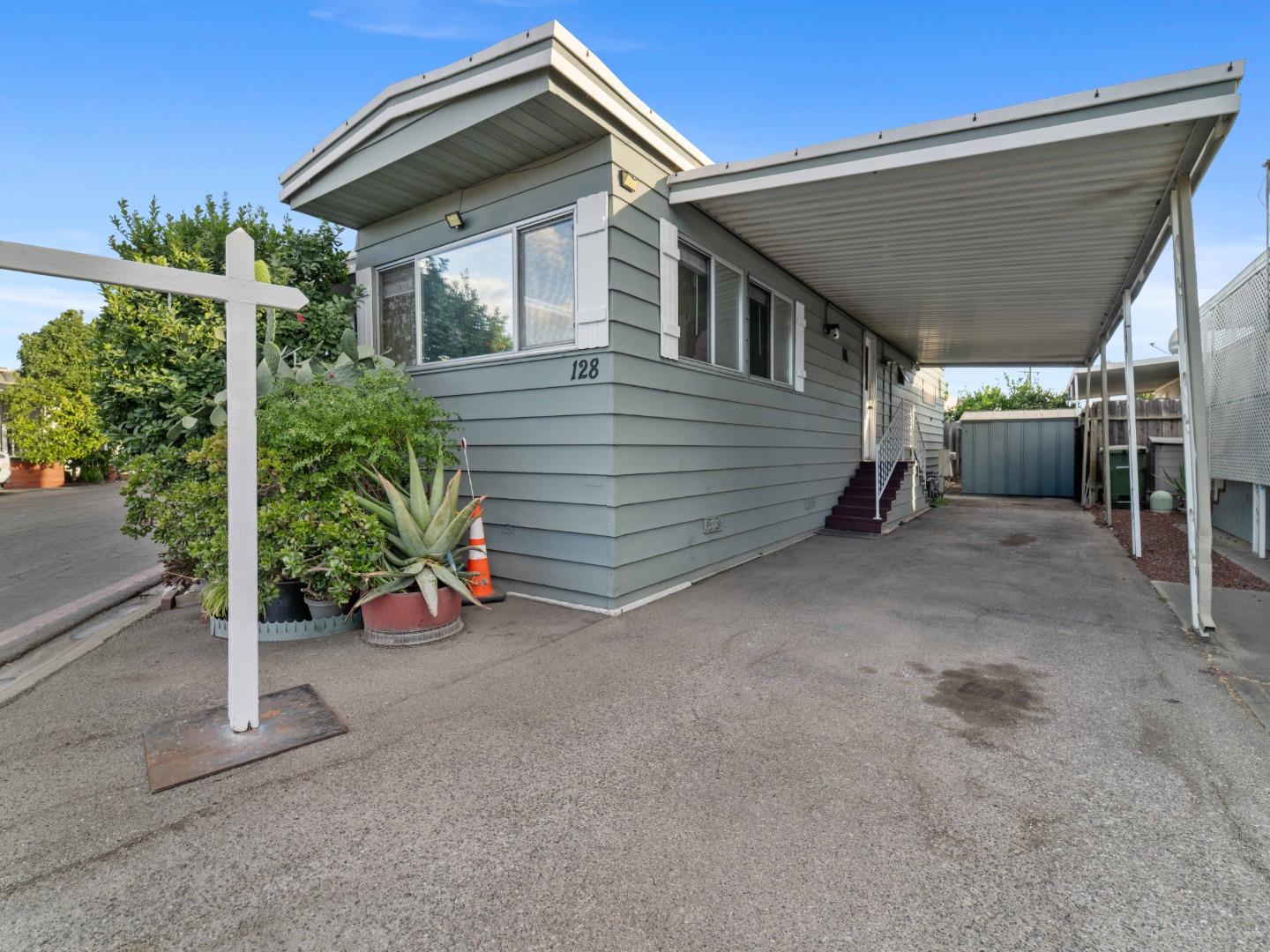 Detail Gallery Image 3 of 22 For 2150 Monterey Rd #128,  San Jose,  CA 95112 - 1 Beds | 1 Baths