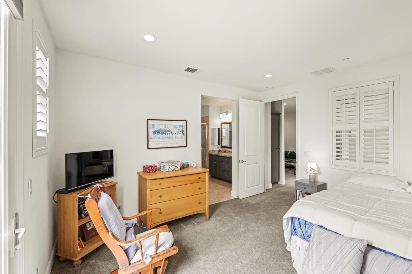 Detail Gallery Image 20 of 73 For 579 Rosa Monte Way, Marina,  CA 93933 - 4 Beds | 2/1 Baths