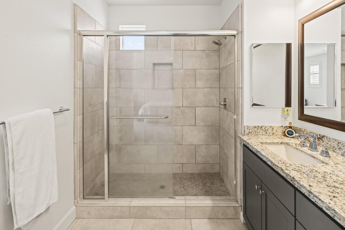 Detail Gallery Image 23 of 73 For 579 Rosa Monte Way, Marina,  CA 93933 - 4 Beds | 2/1 Baths