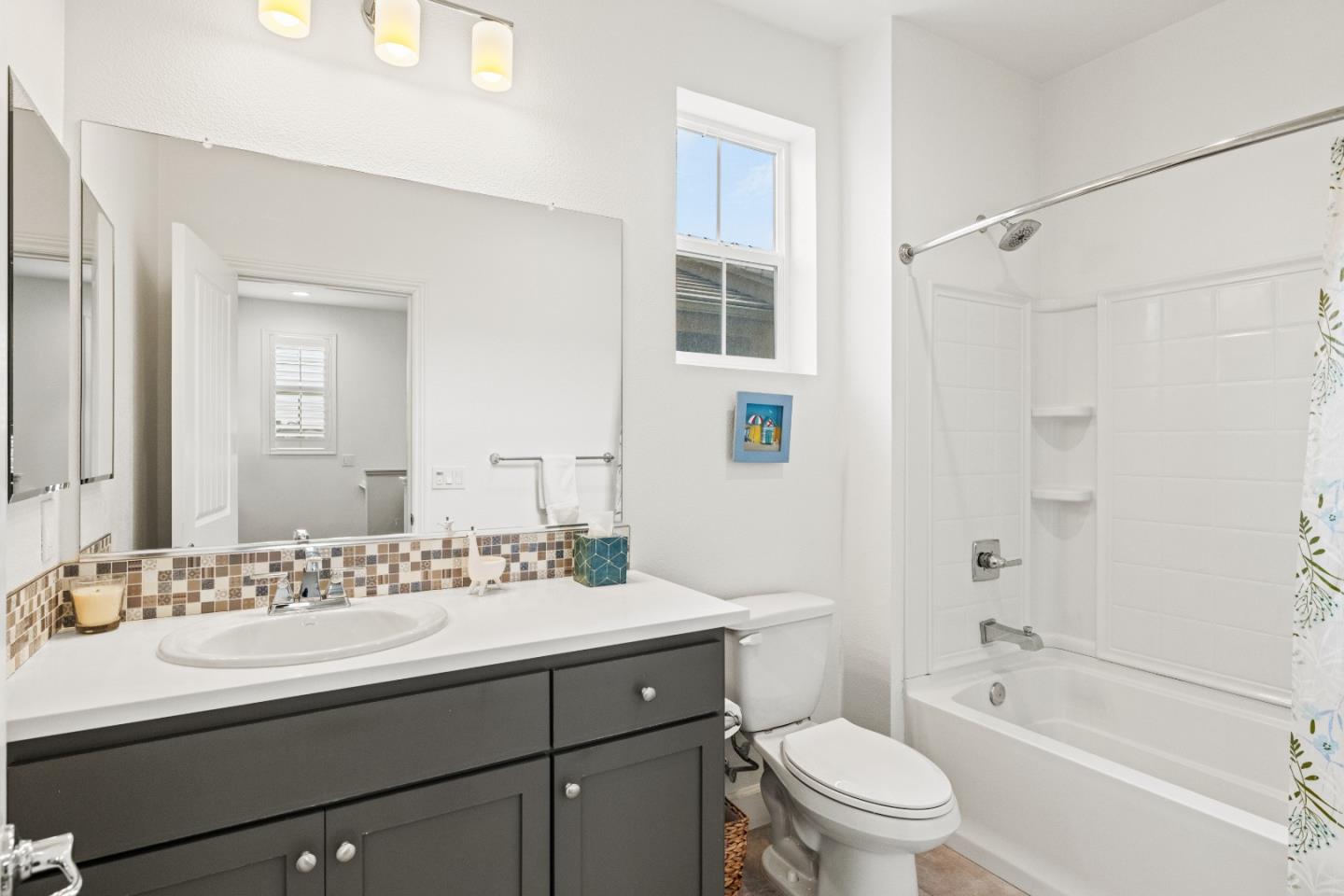 Detail Gallery Image 27 of 73 For 579 Rosa Monte Way, Marina,  CA 93933 - 4 Beds | 2/1 Baths