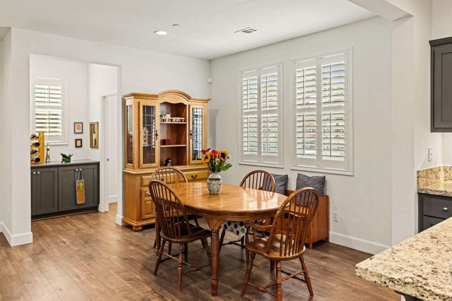 Detail Gallery Image 5 of 73 For 579 Rosa Monte Way, Marina,  CA 93933 - 4 Beds | 2/1 Baths