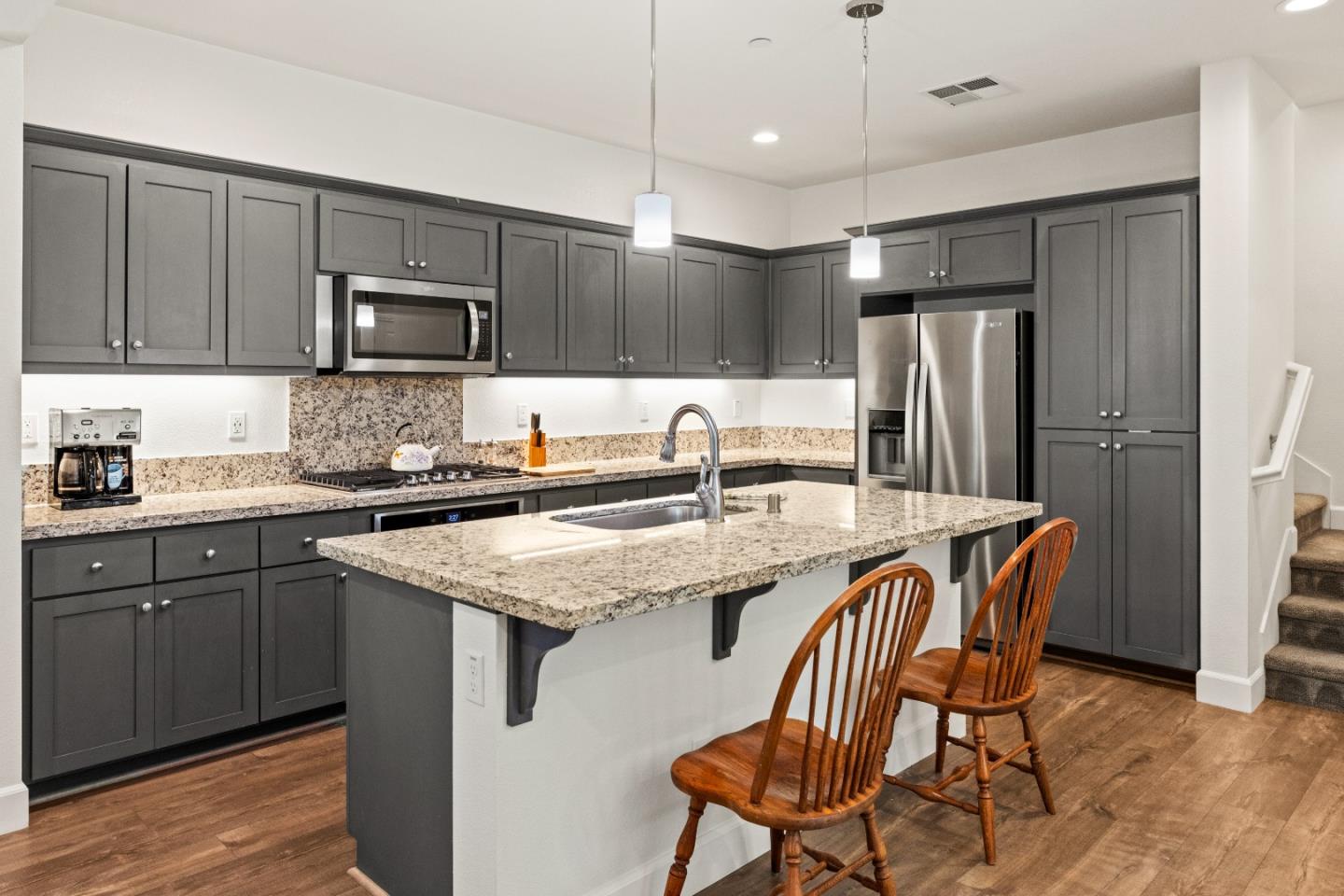Detail Gallery Image 8 of 73 For 579 Rosa Monte Way, Marina,  CA 93933 - 4 Beds | 2/1 Baths