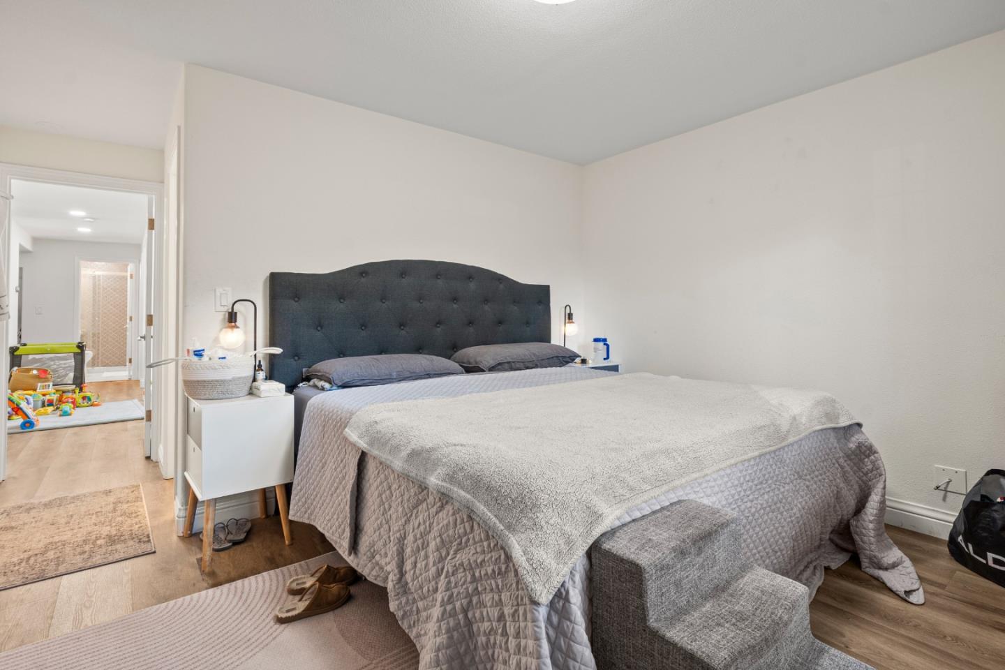 Detail Gallery Image 22 of 42 For 197 Nottingham Ave, Redwood City,  CA 94063 - – Beds | – Baths