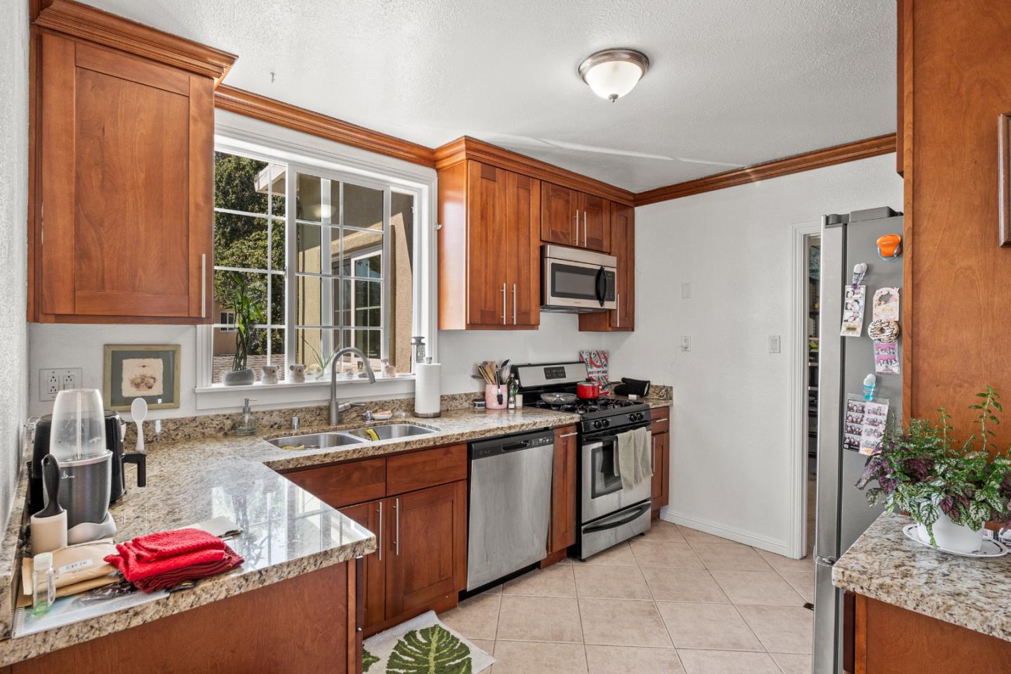 Detail Gallery Image 33 of 42 For 197 Nottingham Ave, Redwood City,  CA 94063 - – Beds | – Baths
