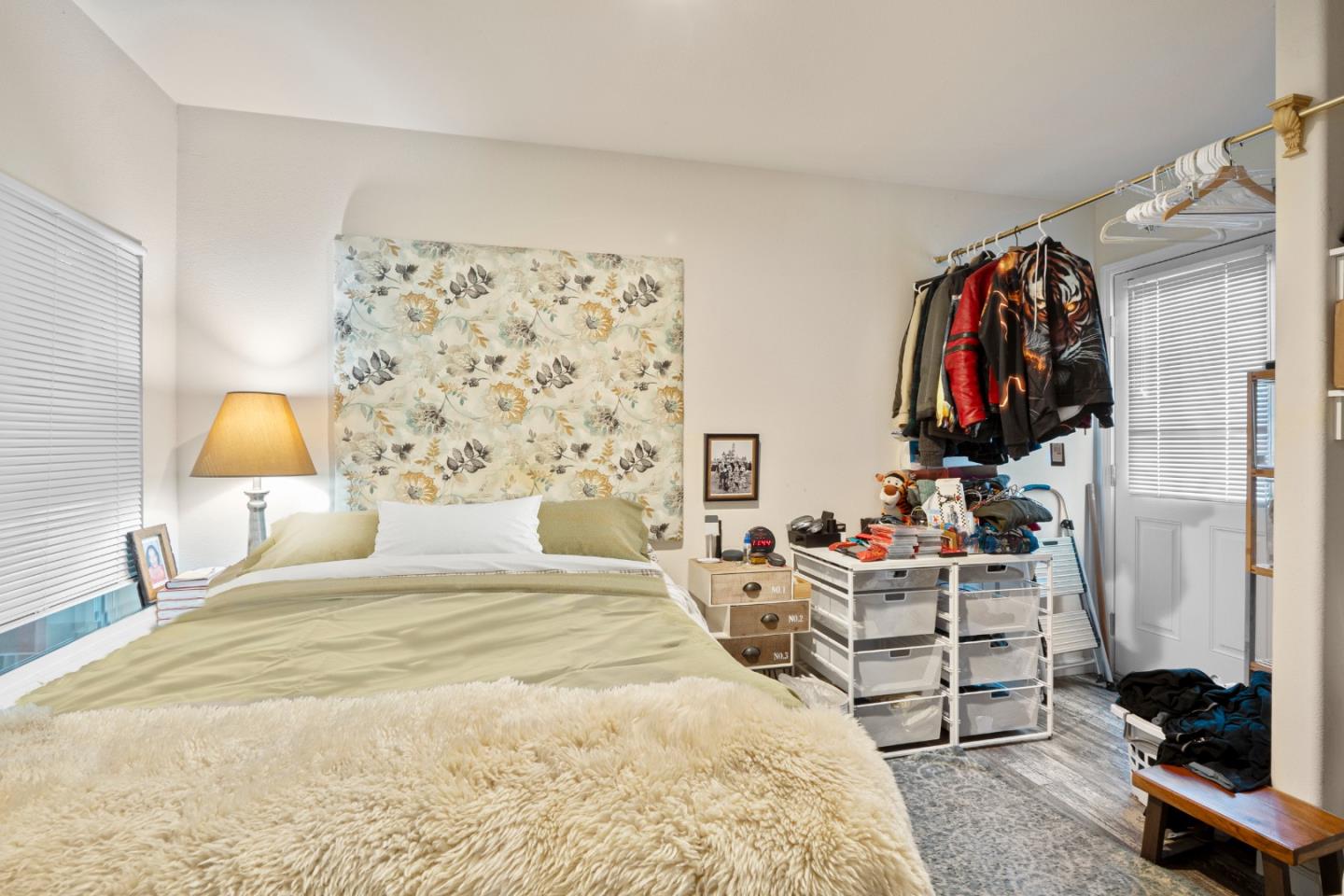 Detail Gallery Image 9 of 42 For 197 Nottingham Ave, Redwood City,  CA 94063 - – Beds | – Baths