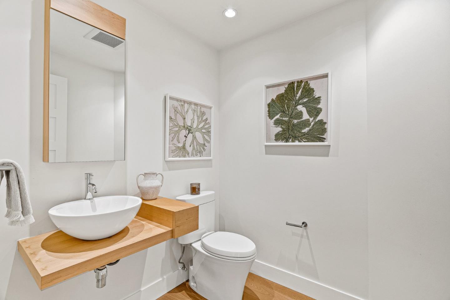 Detail Gallery Image 35 of 57 For 1683 Dalehurst Ave, Los Altos,  CA 94024 - 4 Beds | 2/1 Baths