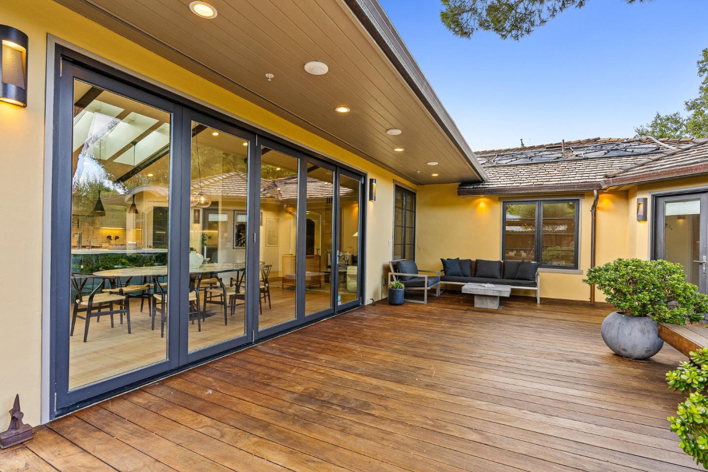 Detail Gallery Image 41 of 57 For 1683 Dalehurst Ave, Los Altos,  CA 94024 - 4 Beds | 2/1 Baths