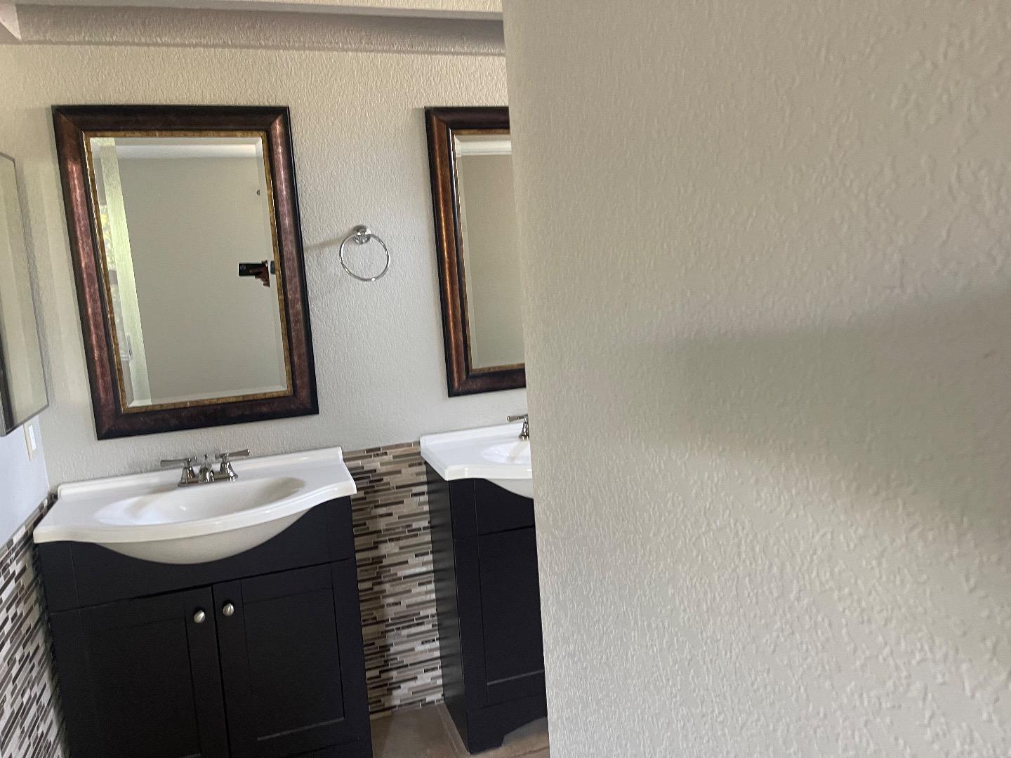 Detail Gallery Image 6 of 12 For 1763 Bridgecreek Dr, Sacramento,  CA 95833 - 4 Beds | 2/1 Baths