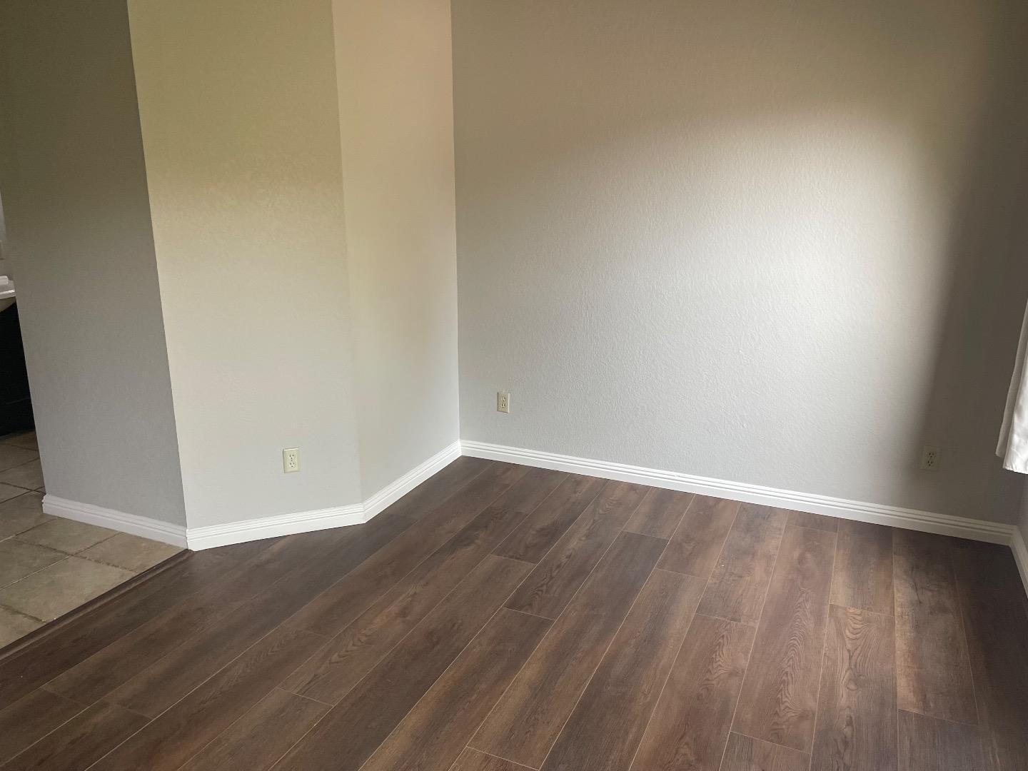 Detail Gallery Image 8 of 12 For 1763 Bridgecreek Dr, Sacramento,  CA 95833 - 4 Beds | 2/1 Baths