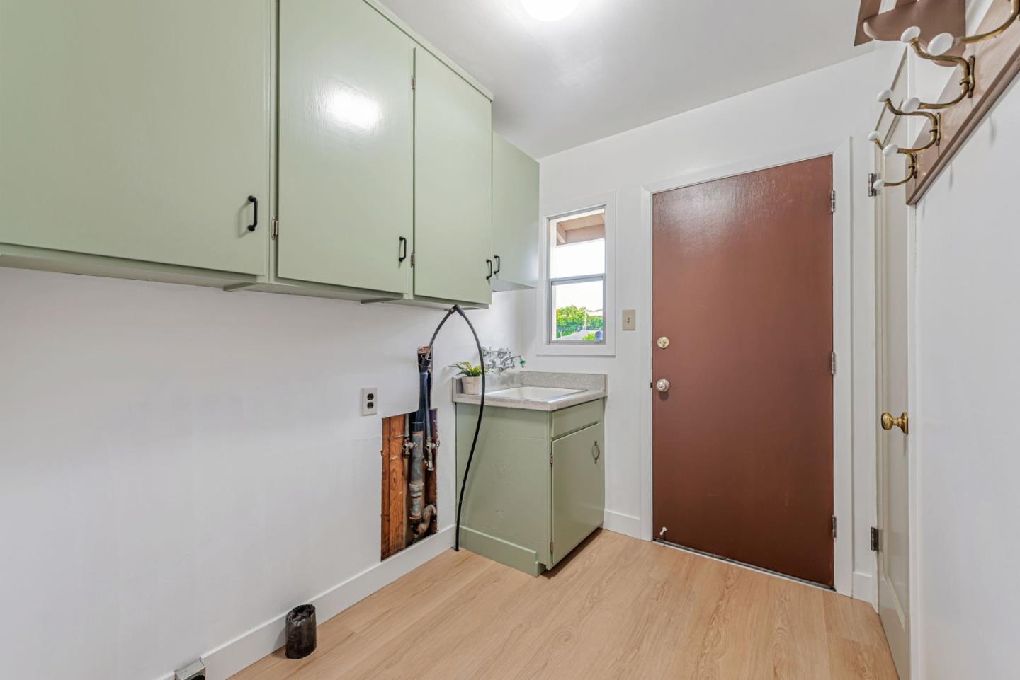 Detail Gallery Image 43 of 51 For 2356 Kay Dr, Santa Clara,  CA 95050 - 3 Beds | 2/1 Baths