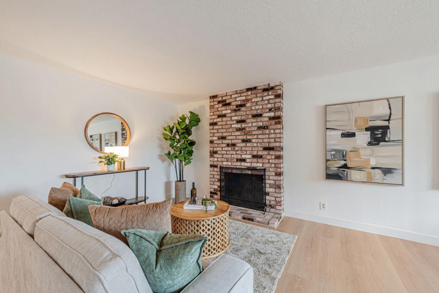 Detail Gallery Image 8 of 51 For 2356 Kay Dr, Santa Clara,  CA 95050 - 3 Beds | 2/1 Baths