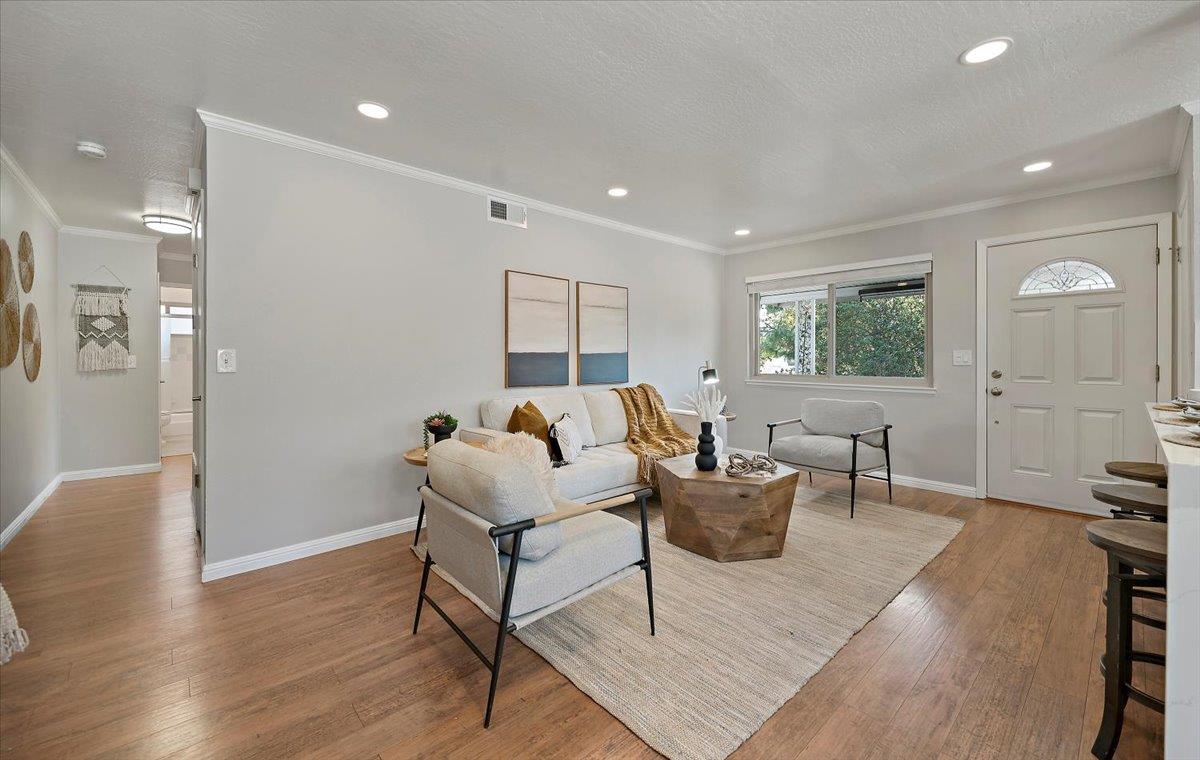 Detail Gallery Image 5 of 20 For 325 N 3rd St #4,  Campbell,  CA 95008 - 2 Beds | 1 Baths