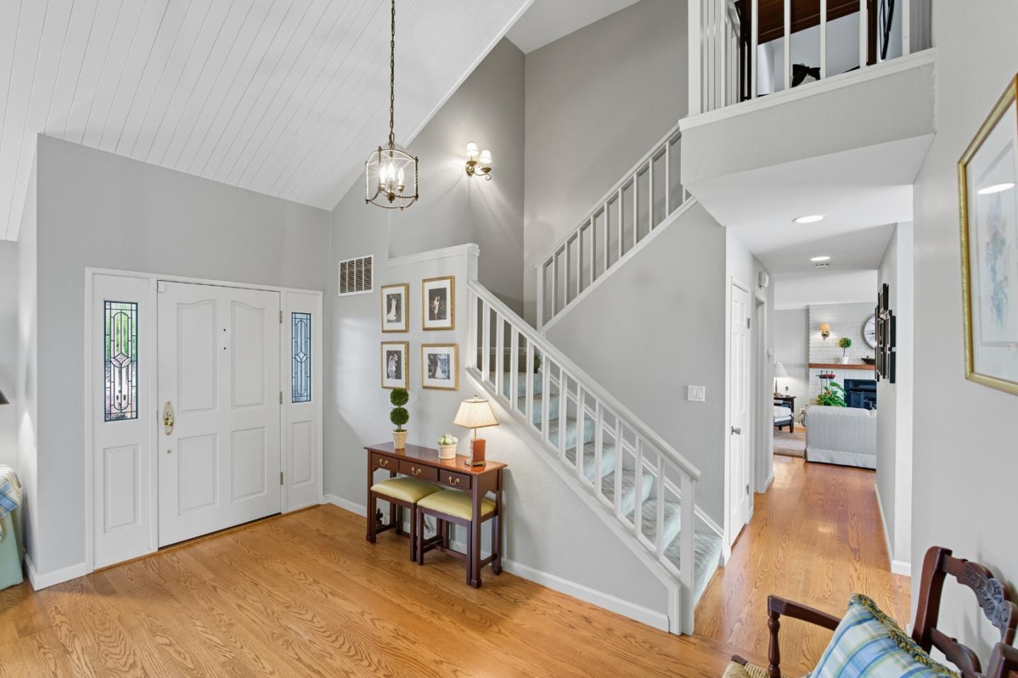 Detail Gallery Image 16 of 37 For 7 Somerset Ct, Belmont,  CA 94002 - 4 Beds | 2/1 Baths