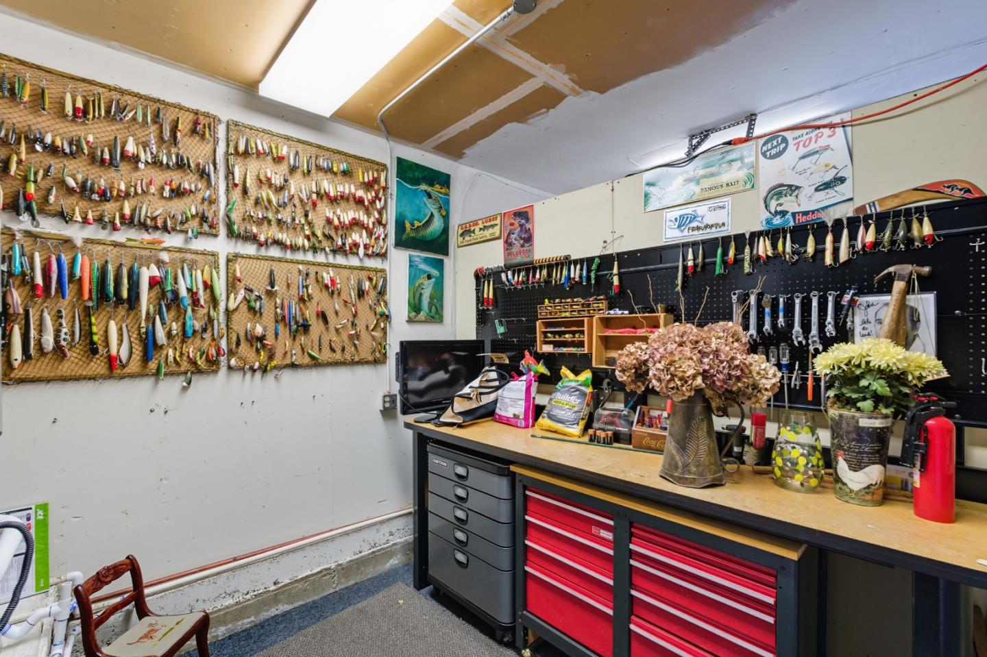 Detail Gallery Image 27 of 37 For 7 Somerset Ct, Belmont,  CA 94002 - 4 Beds | 2/1 Baths