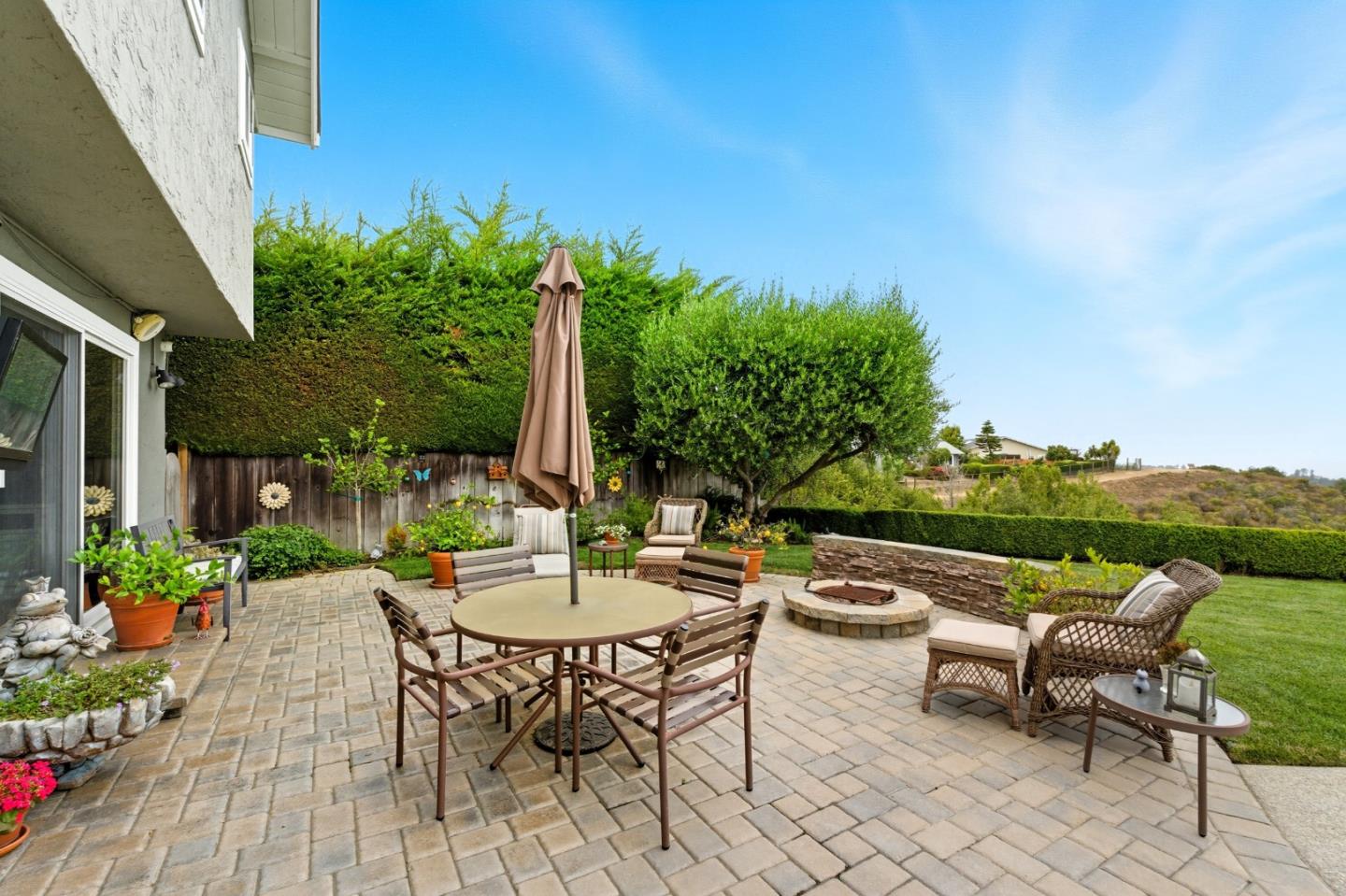 Detail Gallery Image 29 of 37 For 7 Somerset Ct, Belmont,  CA 94002 - 4 Beds | 2/1 Baths