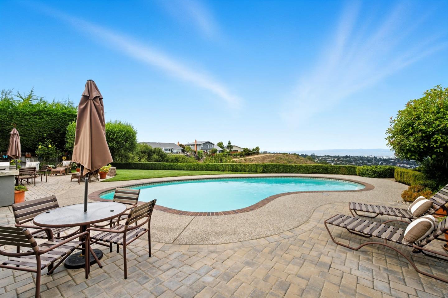Detail Gallery Image 31 of 37 For 7 Somerset Ct, Belmont,  CA 94002 - 4 Beds | 2/1 Baths