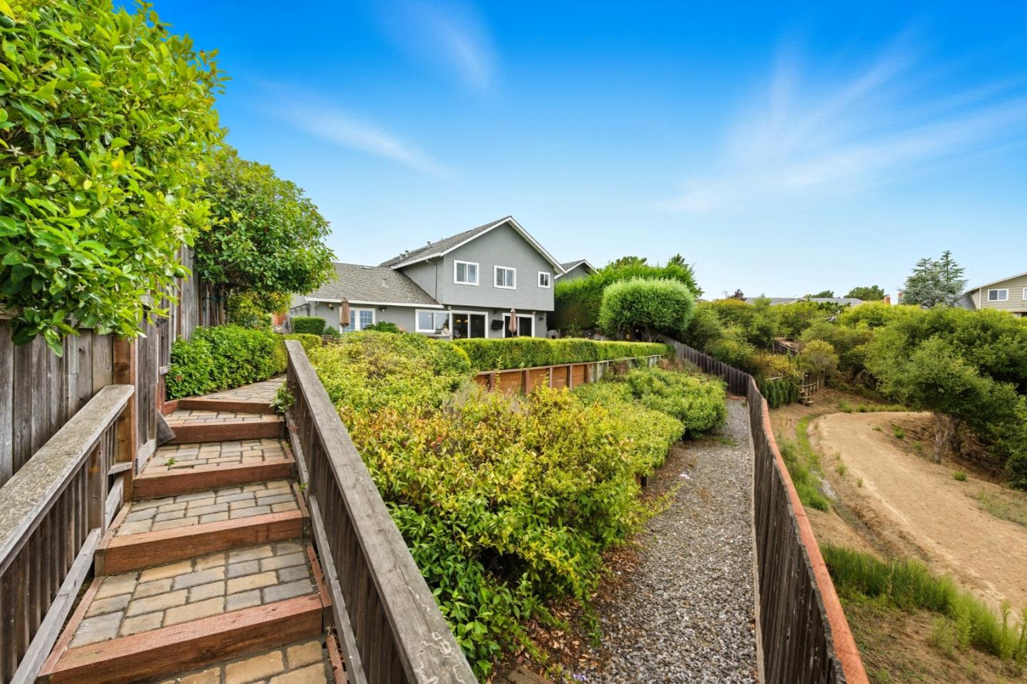 Detail Gallery Image 33 of 37 For 7 Somerset Ct, Belmont,  CA 94002 - 4 Beds | 2/1 Baths