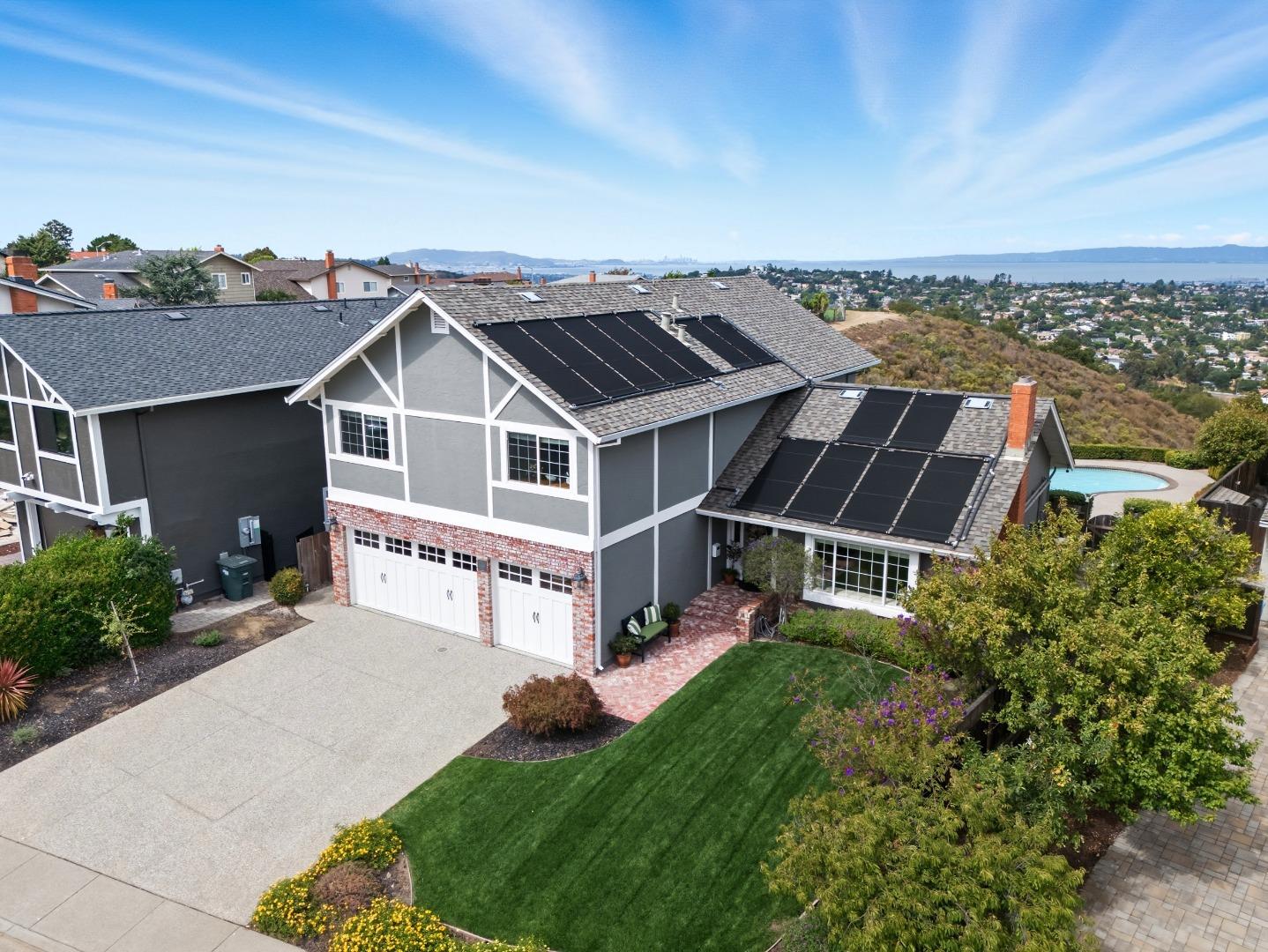 Detail Gallery Image 34 of 37 For 7 Somerset Ct, Belmont,  CA 94002 - 4 Beds | 2/1 Baths