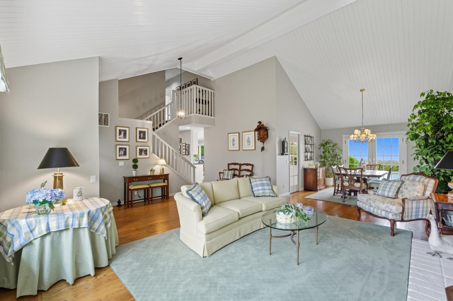 Detail Gallery Image 5 of 37 For 7 Somerset Ct, Belmont,  CA 94002 - 4 Beds | 2/1 Baths