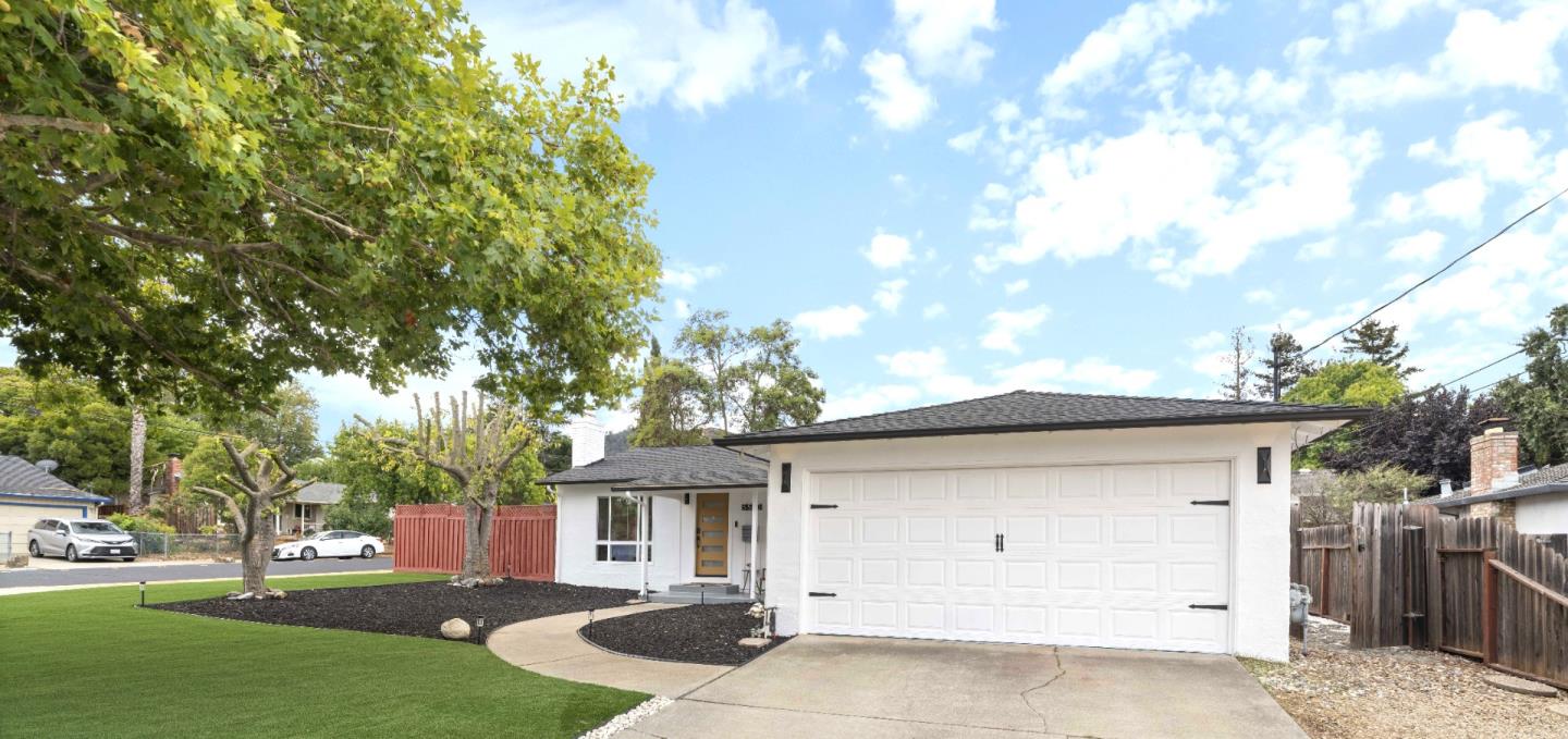 Detail Gallery Image 2 of 52 For 5540 Michigan Blvd, Concord,  CA 94521 - 3 Beds | 2 Baths