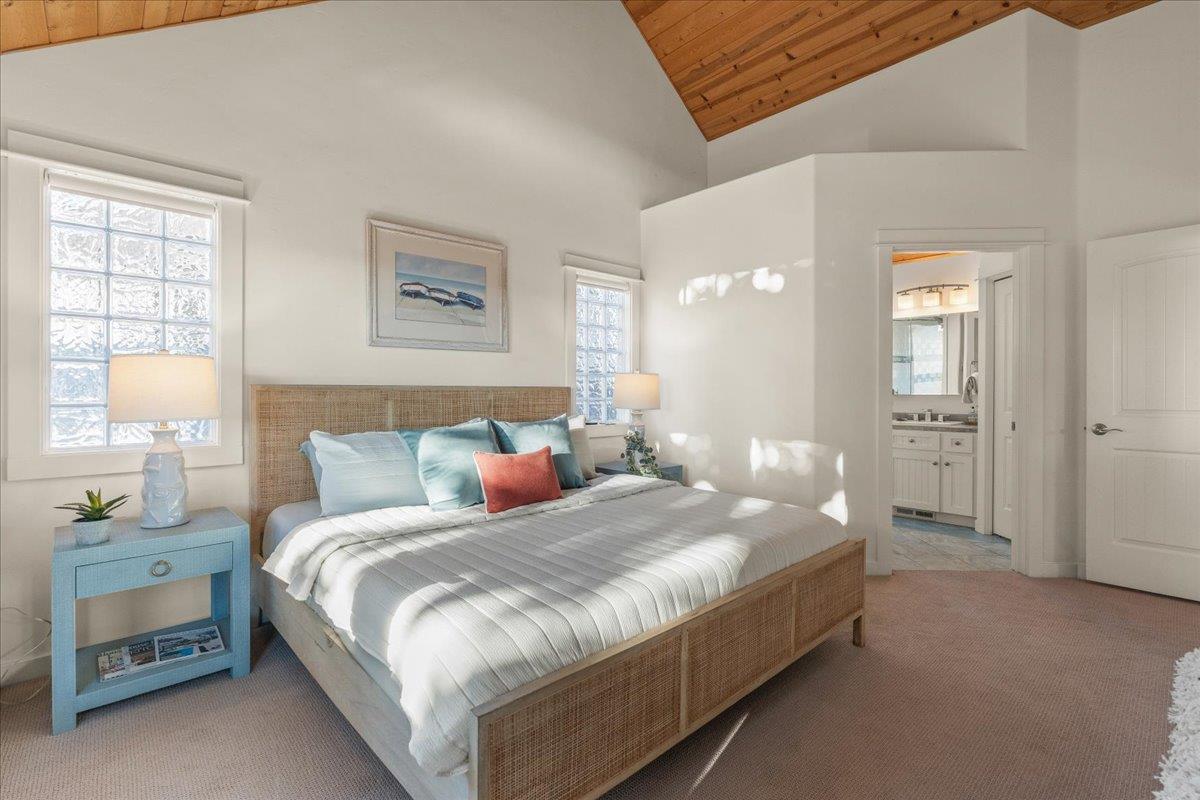 Detail Gallery Image 21 of 28 For 440 Lago Ln, Santa Cruz,  CA 95062 - 3 Beds | 2/1 Baths