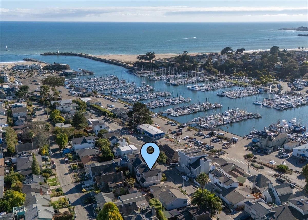 Detail Gallery Image 26 of 28 For 440 Lago Ln, Santa Cruz,  CA 95062 - 3 Beds | 2/1 Baths