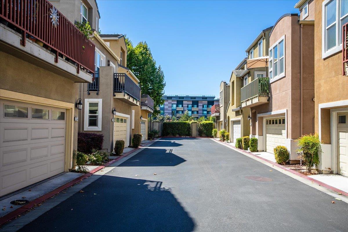 Detail Gallery Image 3 of 35 For 3593 Stout Pl, Santa Clara,  CA 95051 - 3 Beds | 3/1 Baths