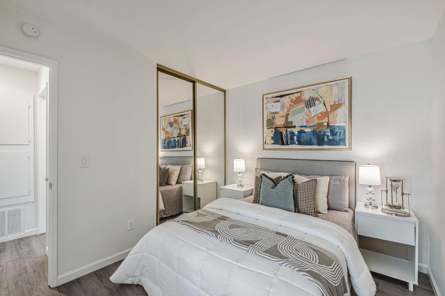 Detail Gallery Image 9 of 17 For 4379 Machado Dr, Concord,  CA 94521 - 2 Beds | 2 Baths