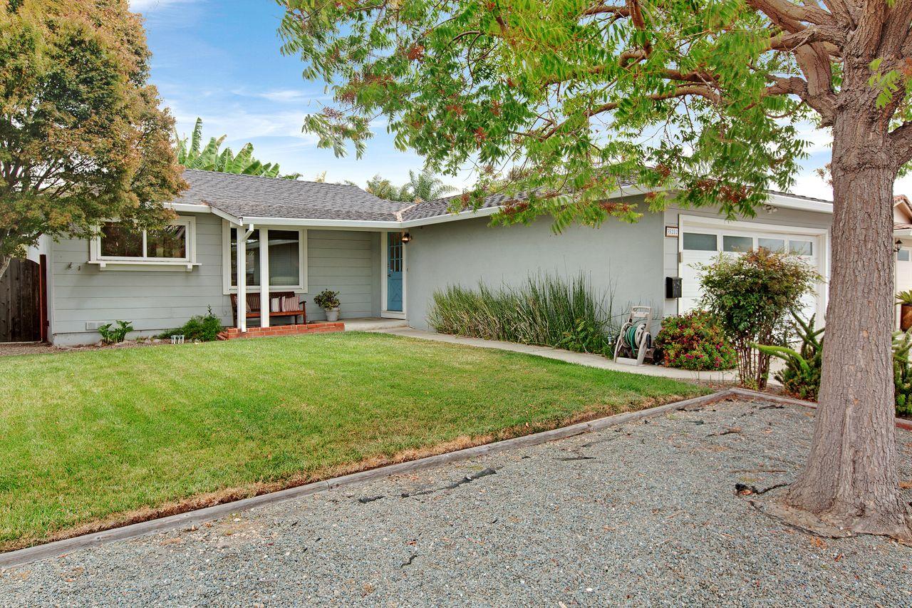 Detail Gallery Image 2 of 26 For 35282 Cano Ct, Fremont,  CA 94536 - 3 Beds | 2 Baths