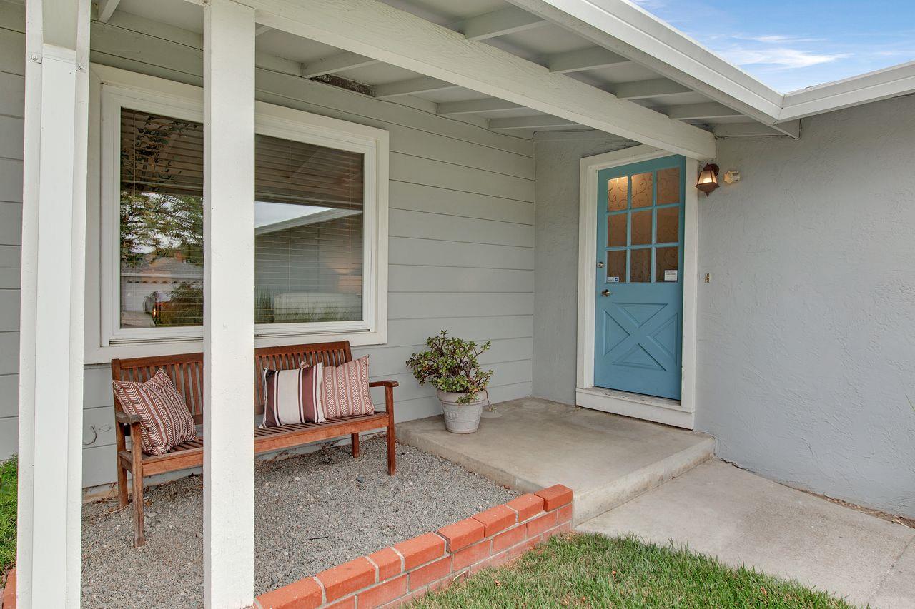 Detail Gallery Image 3 of 26 For 35282 Cano Ct, Fremont,  CA 94536 - 3 Beds | 2 Baths
