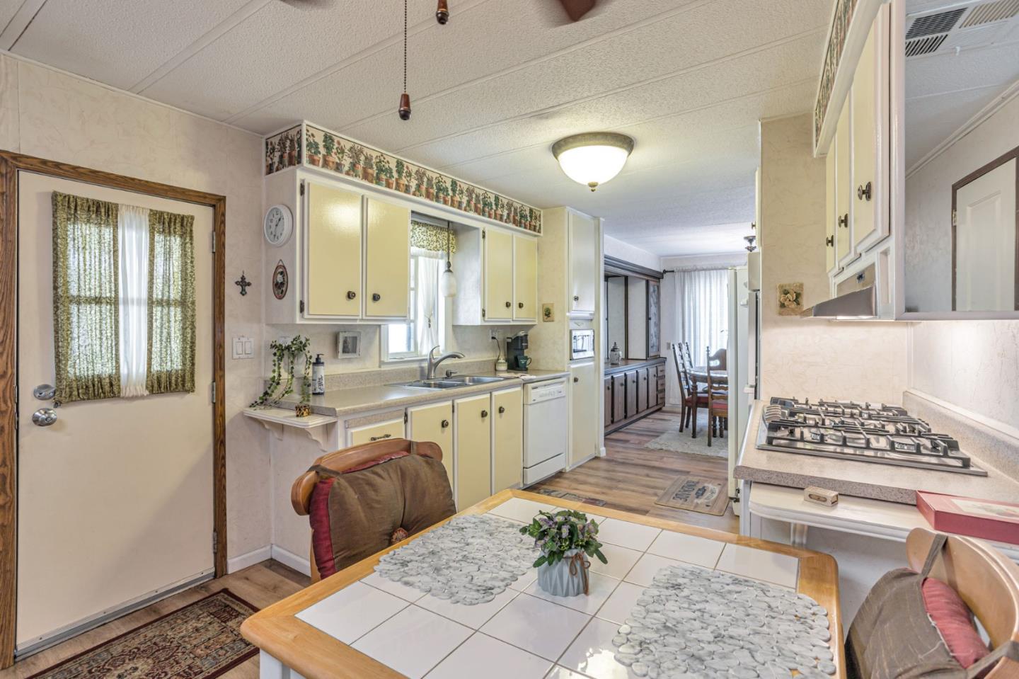 Detail Gallery Image 14 of 33 For 3637 Snell Ave #174,  San Jose,  CA 95136 - 2 Beds | 2 Baths